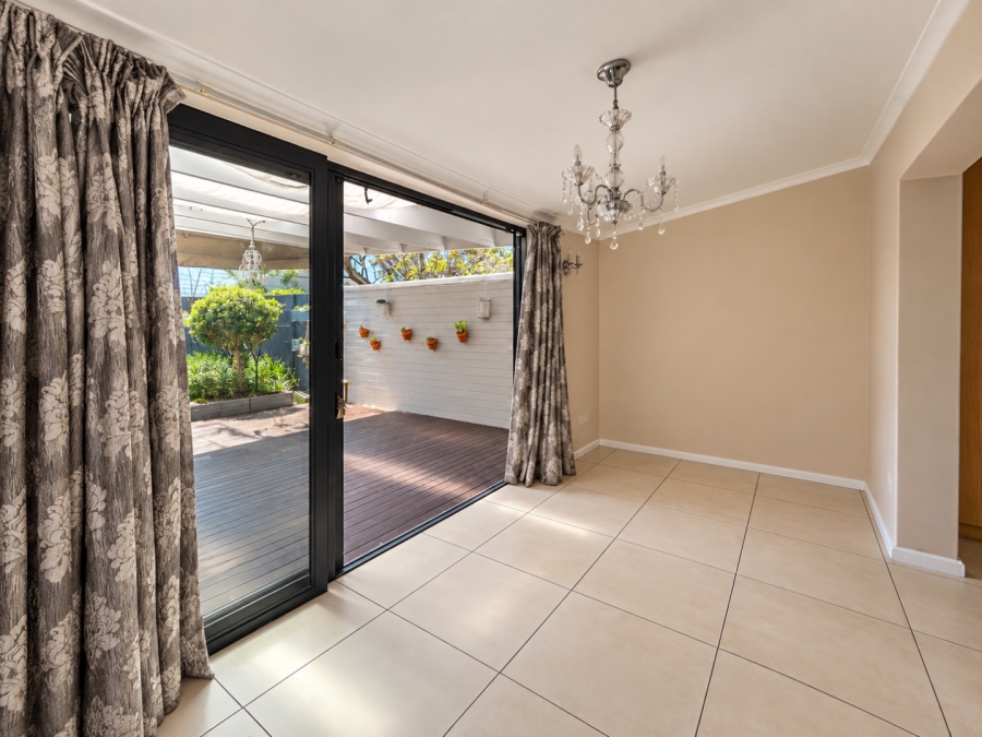 To Let 2 Bedroom Property for Rent in Diep River Western Cape